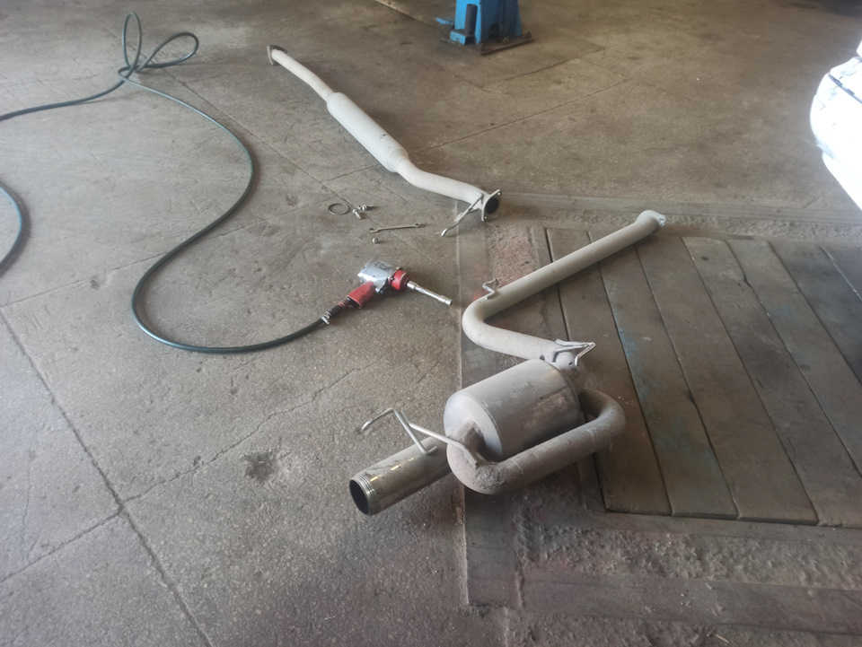 Выхлоп Mugen Twin Loop(ПРОДАН) на Honda Accord (6G), Honda Accord Euro ...