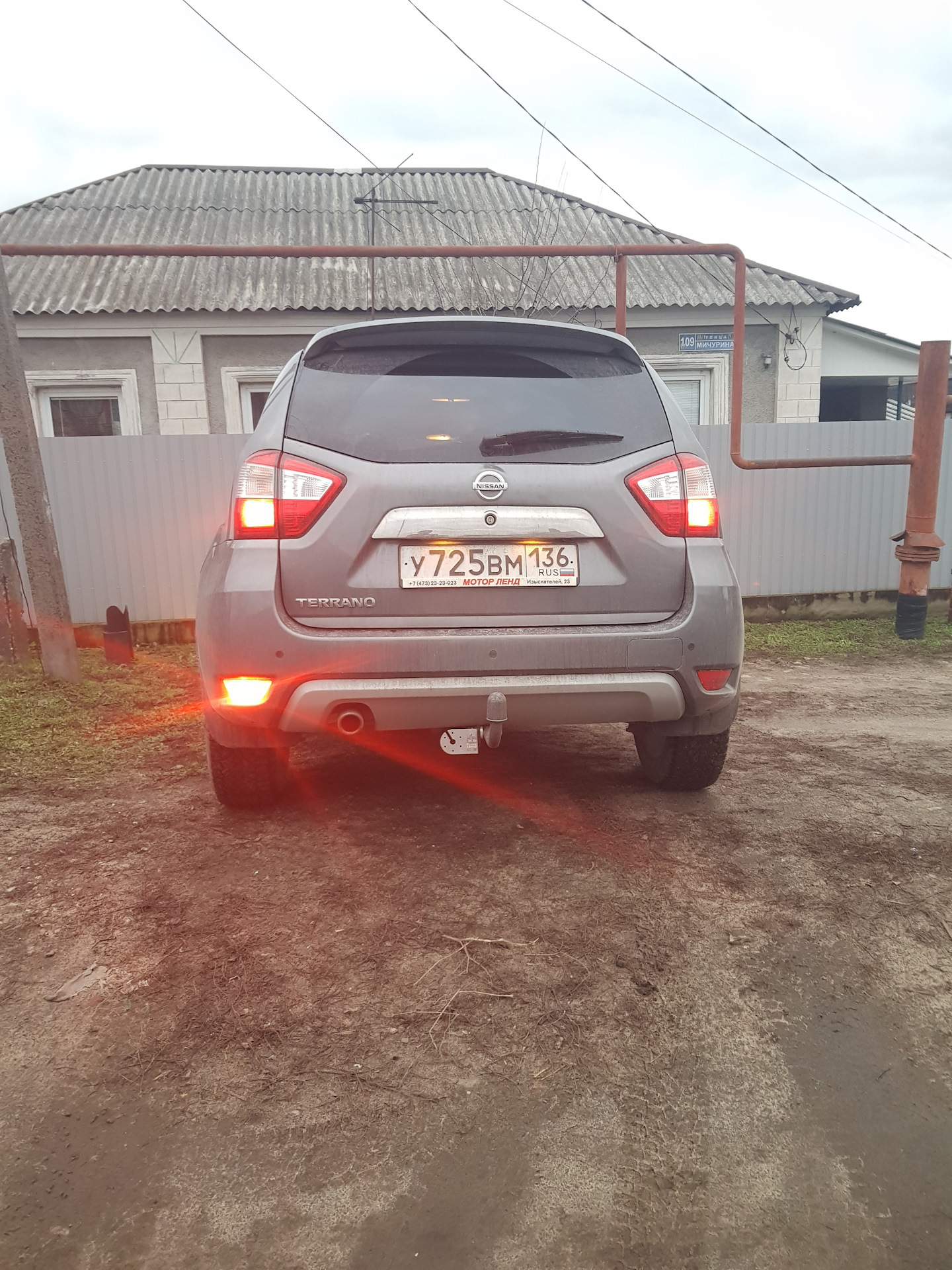Как снять задний фонарь на ниссан террано Симметрия задних ПТФ - Nissan Terrano III, 2 л, 2018 года электроника DRIVE2