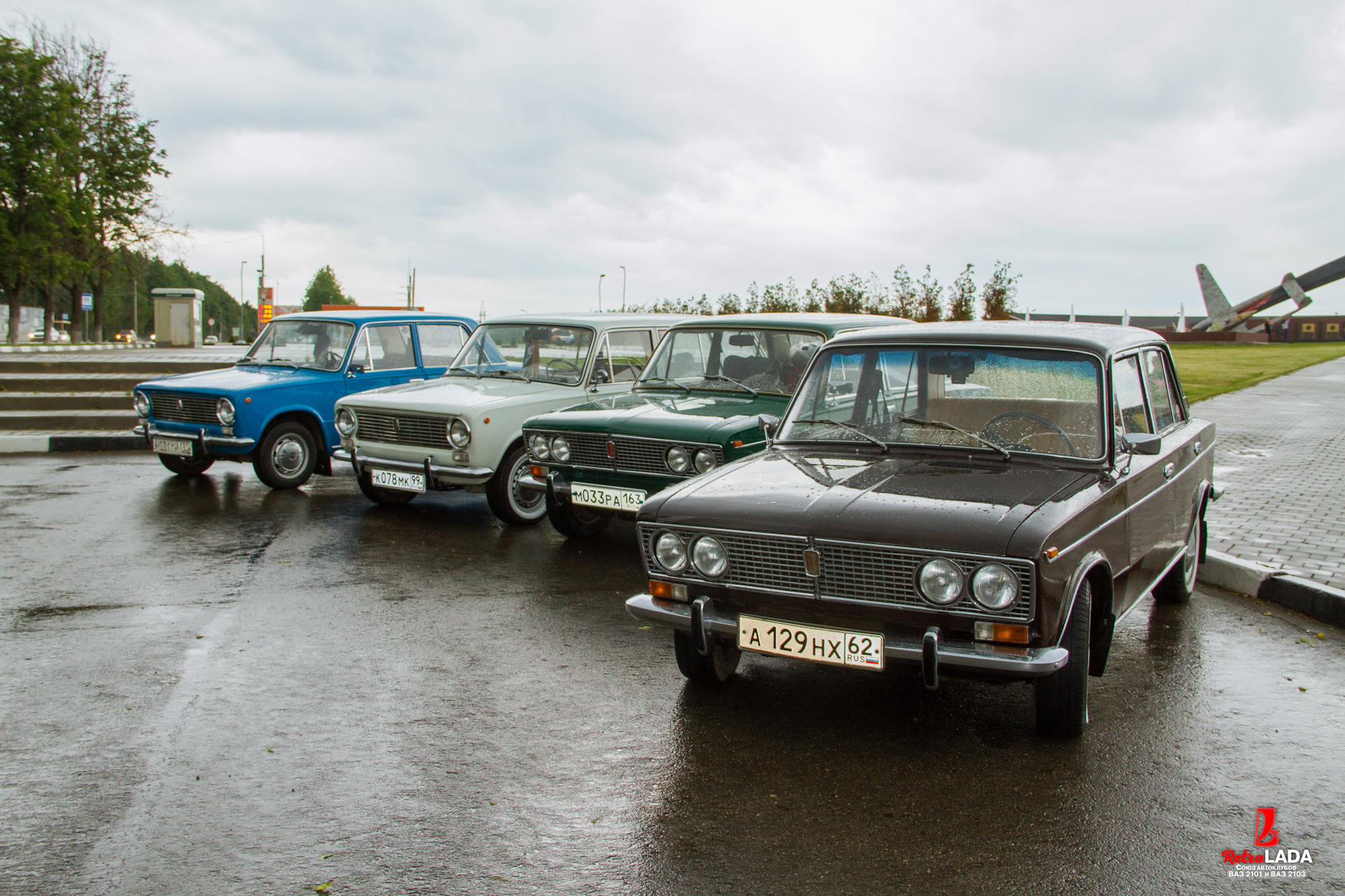 Русские авто с пробегом. ВАЗ 2103 С номером 333. Автопробег Лада СССР. Лада Союз. Подержанные автомобили 347 серия.