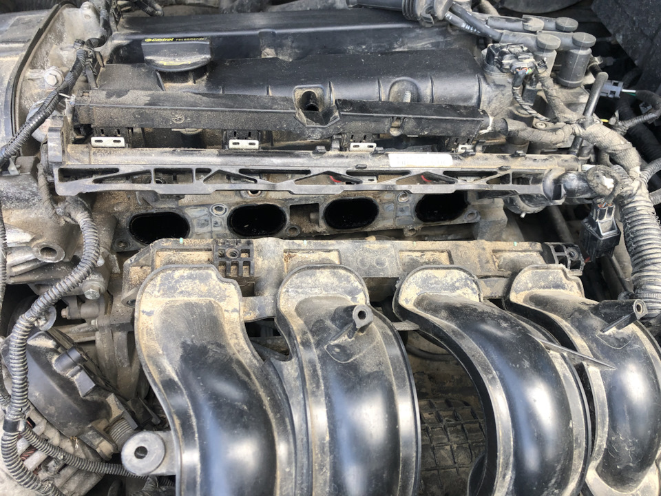 4. Форд фокус 3 1. Форд фокус 3 1. Клапан pcv ford размеры. Замена патрубка картерных газов на форд фокус 2 1.