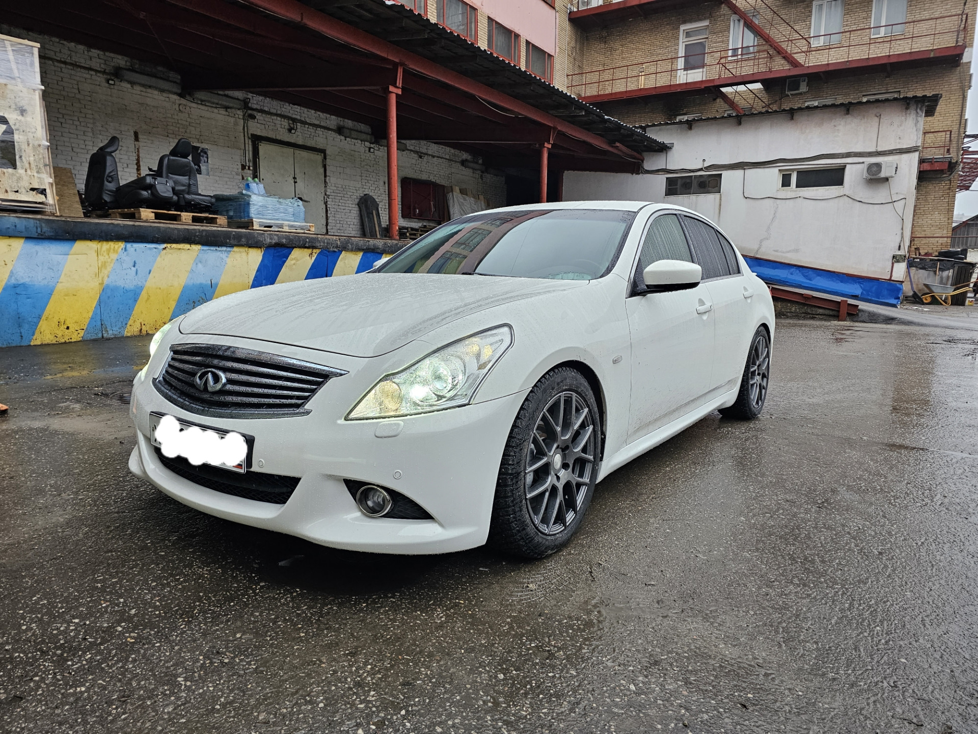 Внешний тюнинг. — Infiniti G25, 2,5 л, 2013 года | стайлинг | DRIVE2