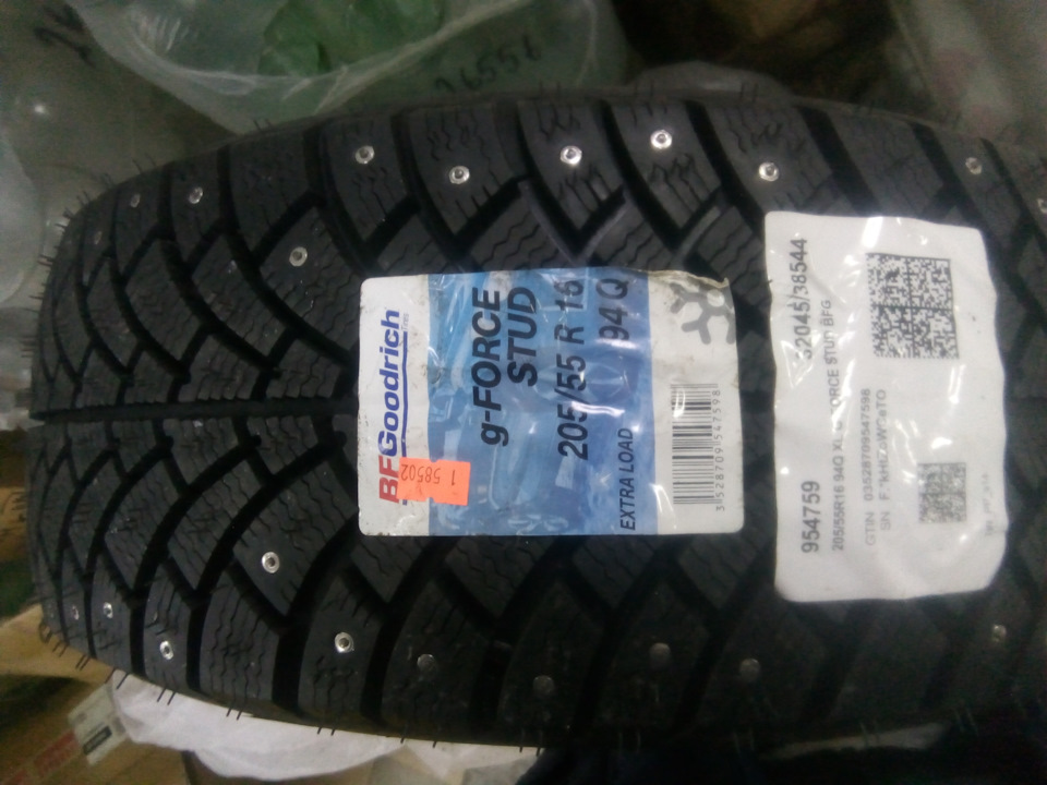 Обновочка — Volkswagen Jetta V, 1,6 л, 2010 года | шины | DRIVE2