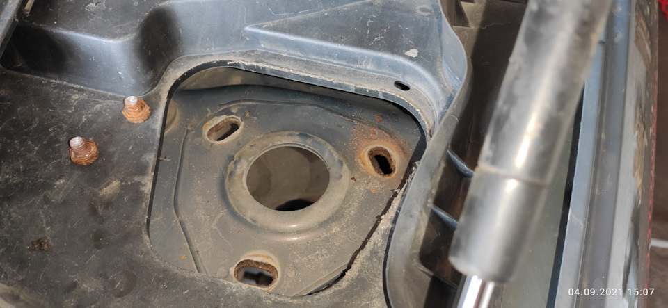 Фото в бортжурнале Lada Vesta (1G). Запчасти на фото: O92021