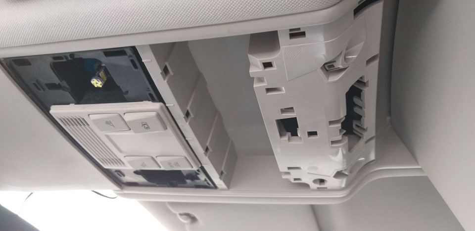 Photo from the logbook Volkswagen Touran (2G)