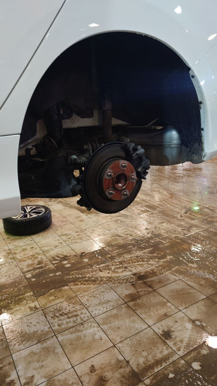 Замена туманок на ЛЕД, задних колодок, установка защиты, замена фильтра ...