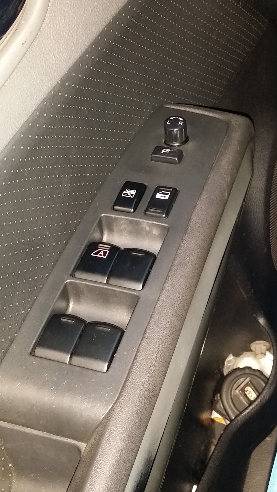 GuAAAgCDieA 960 обучение стеклоподъемников ниссан x trail т31