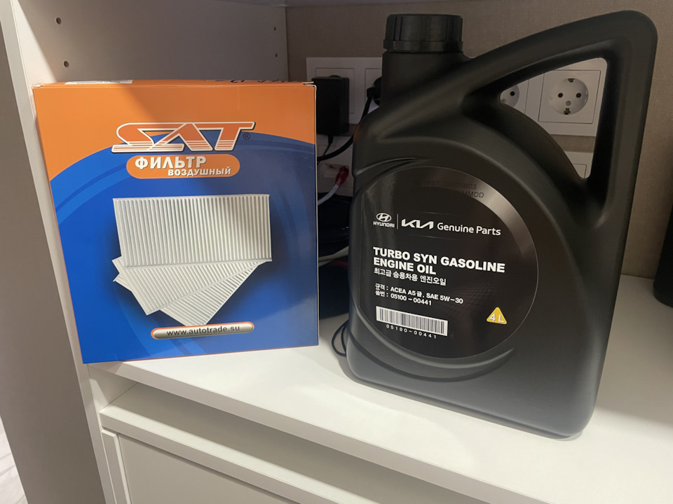 масло и масляный фильтр. какой фильтр нужен при замене масла. масляный фильтр движок. масляный фильтр oil filter. солярис машина фильтр масляный.