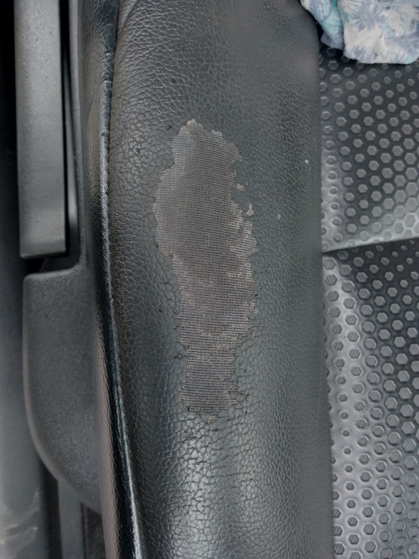 Ремонт, востановление ДЕРМАНТИНА — Nissan X-Trail III (t32), 2 л, 2015 ...