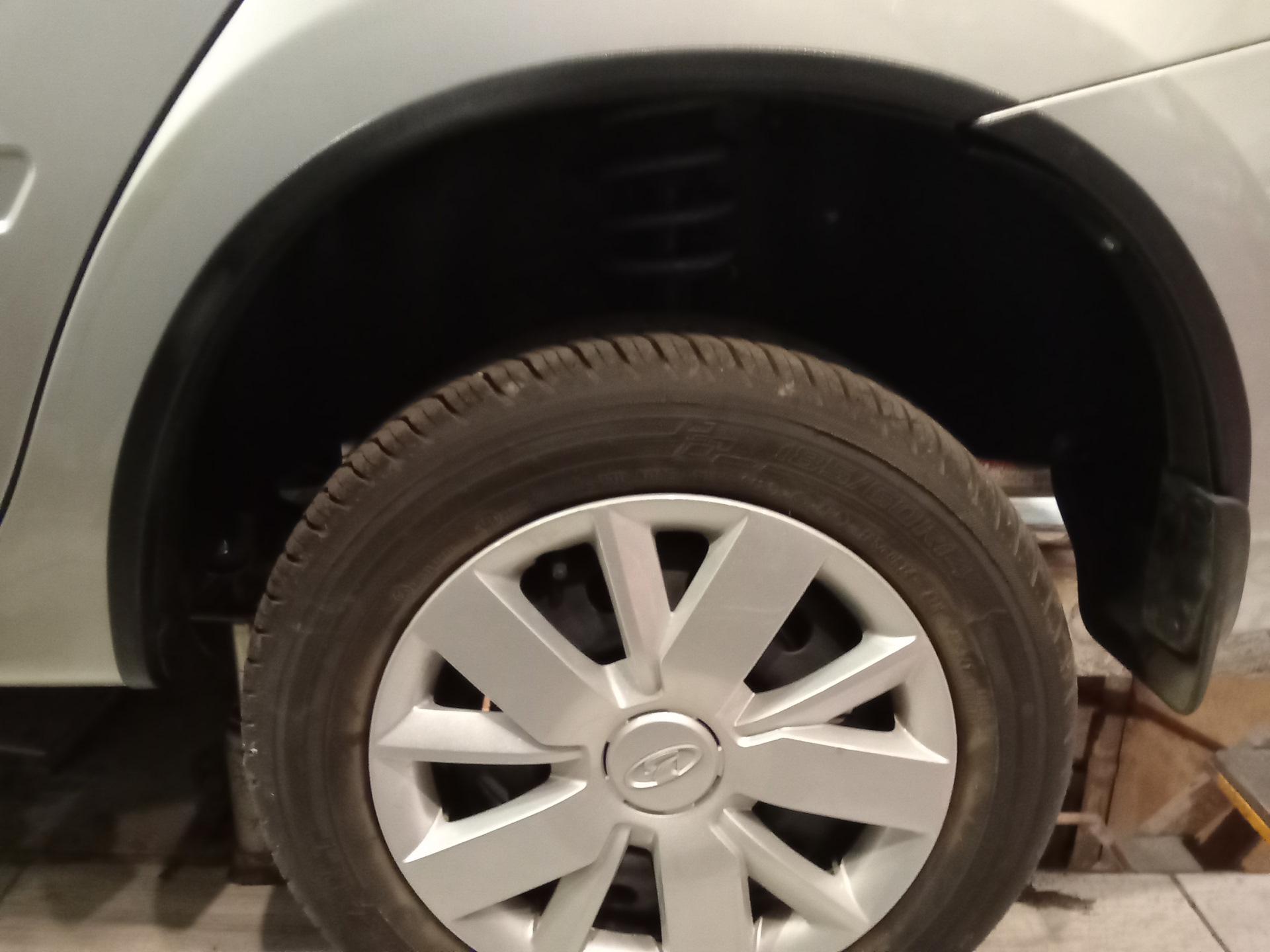 Накладки арок, задние подкрылки — Lada Гранта Лифтбек (2G), 1,6 л, 2022 ...