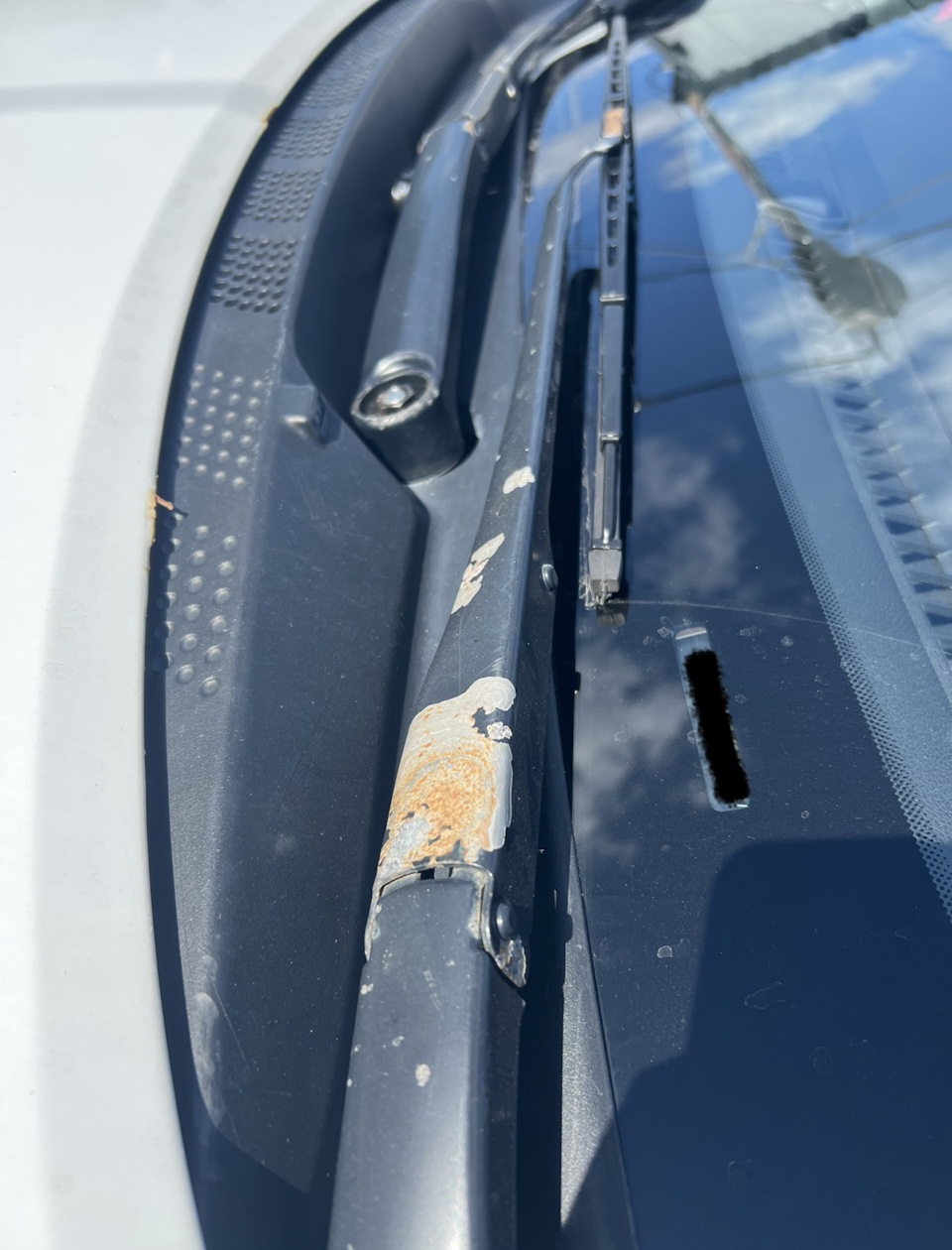 Покраска поводков дворников — DRIVE2