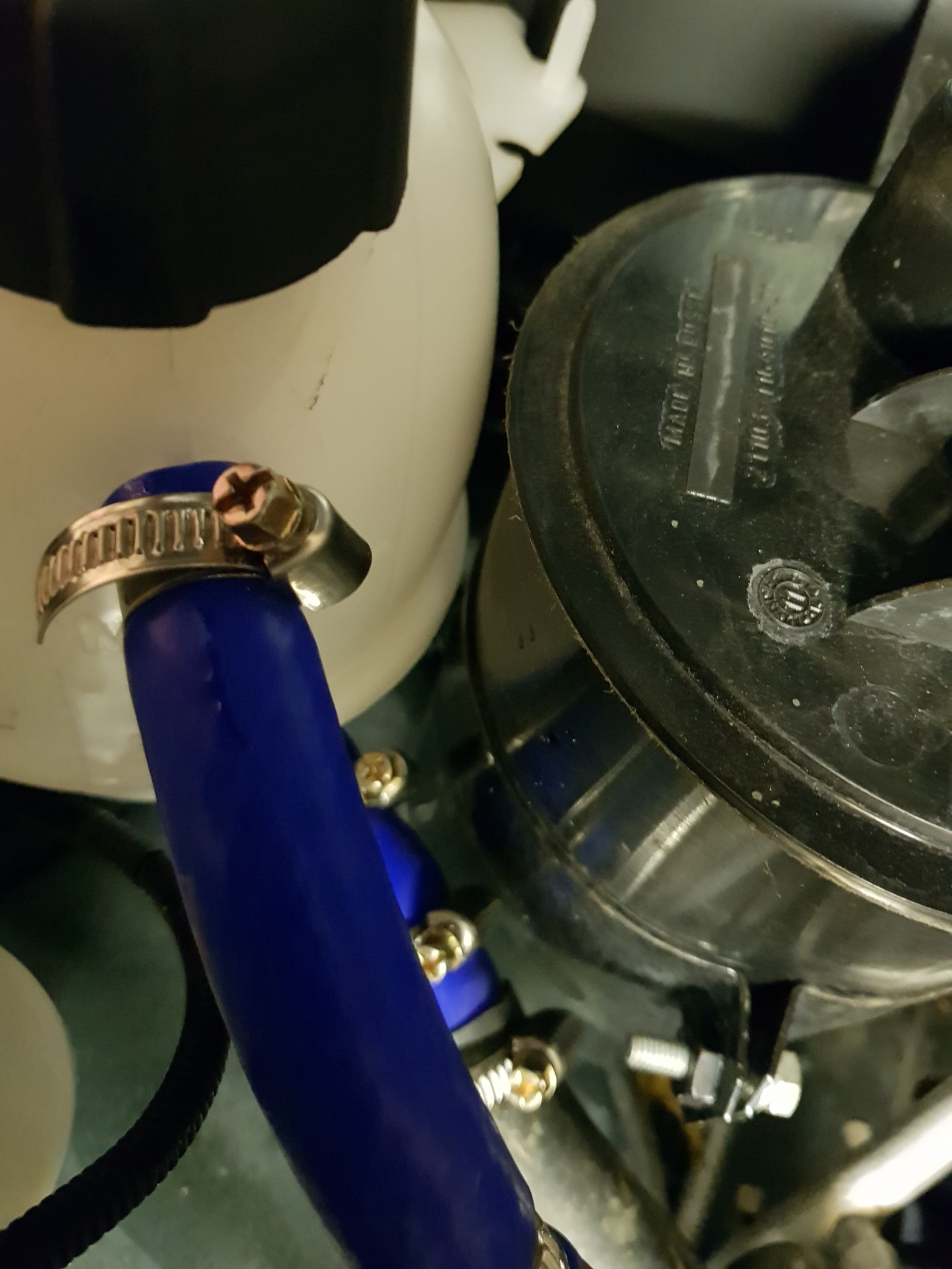 Установка расширительного бачка от рено дастер на шеви нуву — Chevrolet ...