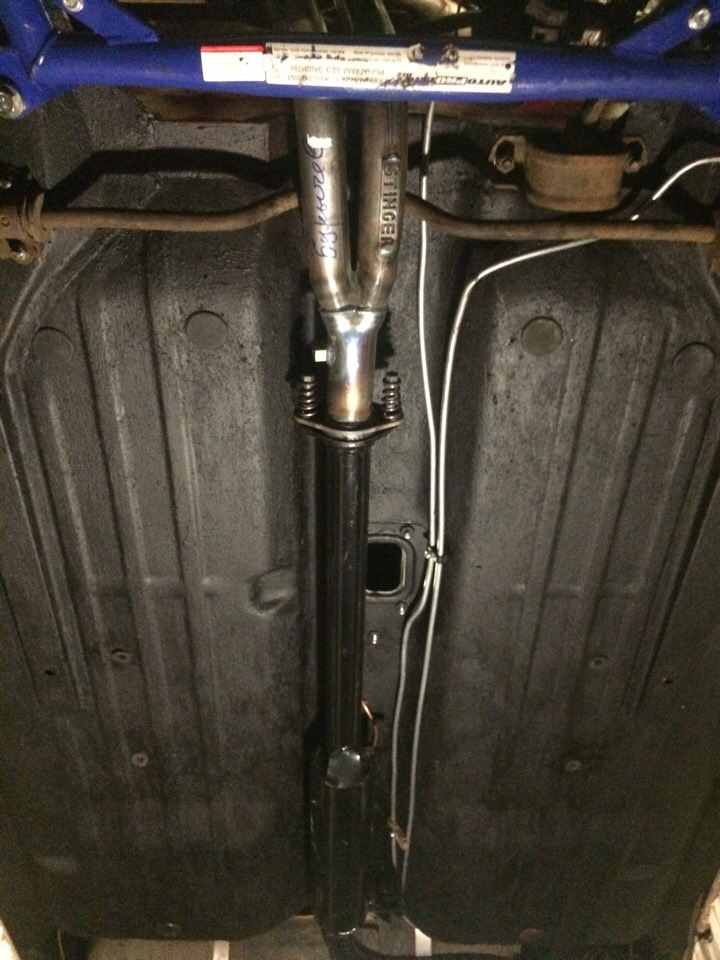 ну и выхлопная система ''Stinger Sport''виднеется на данном фото — Lada 2108