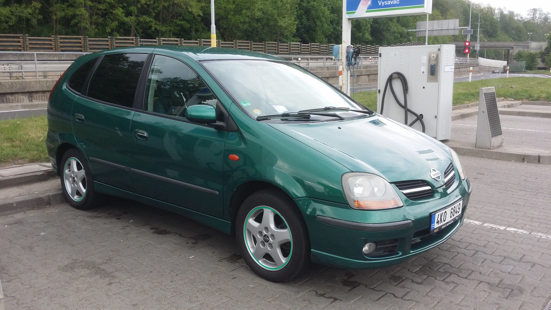 Nissan Almera Tino 2.2 дизельный 2000 | 2.2 Diesel на DRIVE2