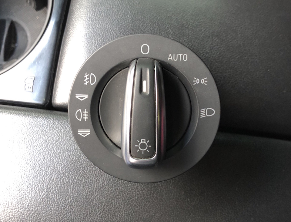 #28.Переключатель света фар рестайлинг. — Audi Q7 (1G), 3 л, 2008 года ...