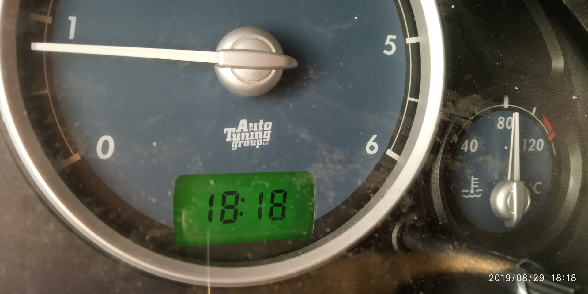 Тахометр волга 449. Тахометр газель карбюратор. Тахометр газель 3302. 3813. Тахометр газель карбюратор.