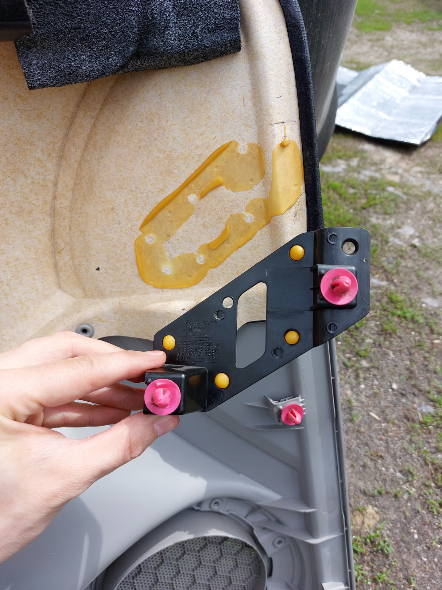 Ремонт моторчика центрального замка двери — KIA Ceed (1G), 1,6 л, 2009 ...