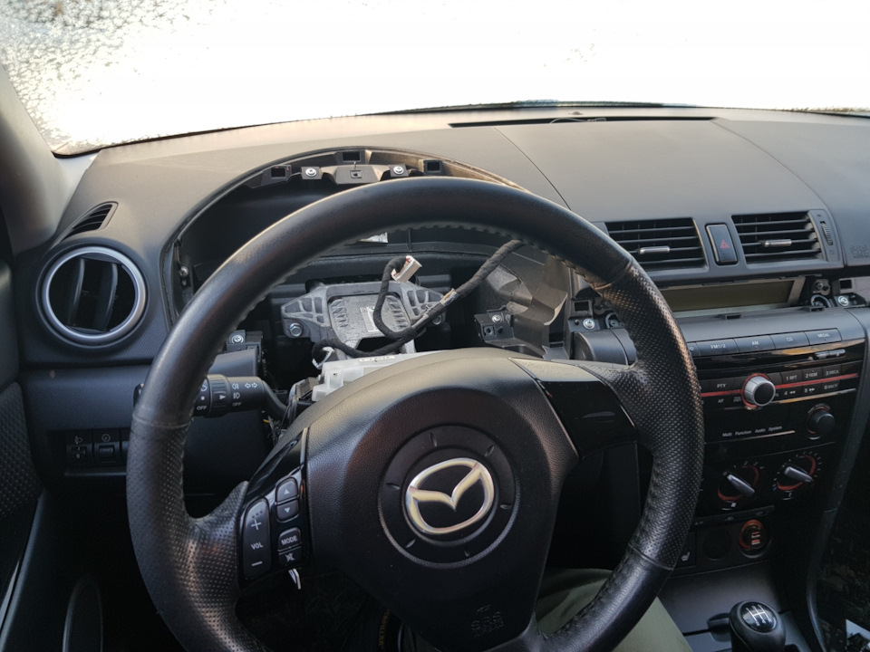 Фото в бортжурнале Mazda 3 (1G)