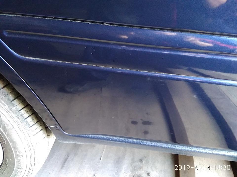 После — Toyota Corona Premio (T210). Запчасти на фото: 2019614