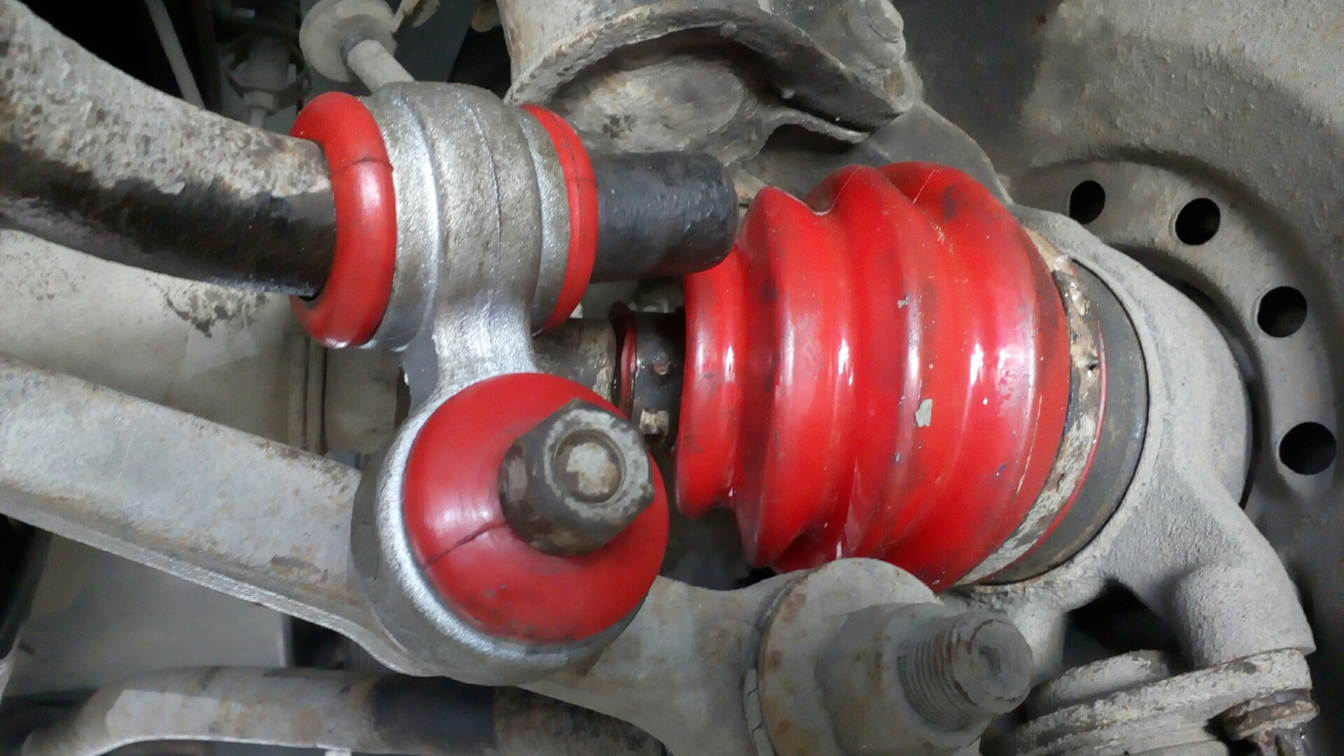 Замена стоек стабилизатора и наружних пыльников ШРУСов — Lada Гранта, 1 ...