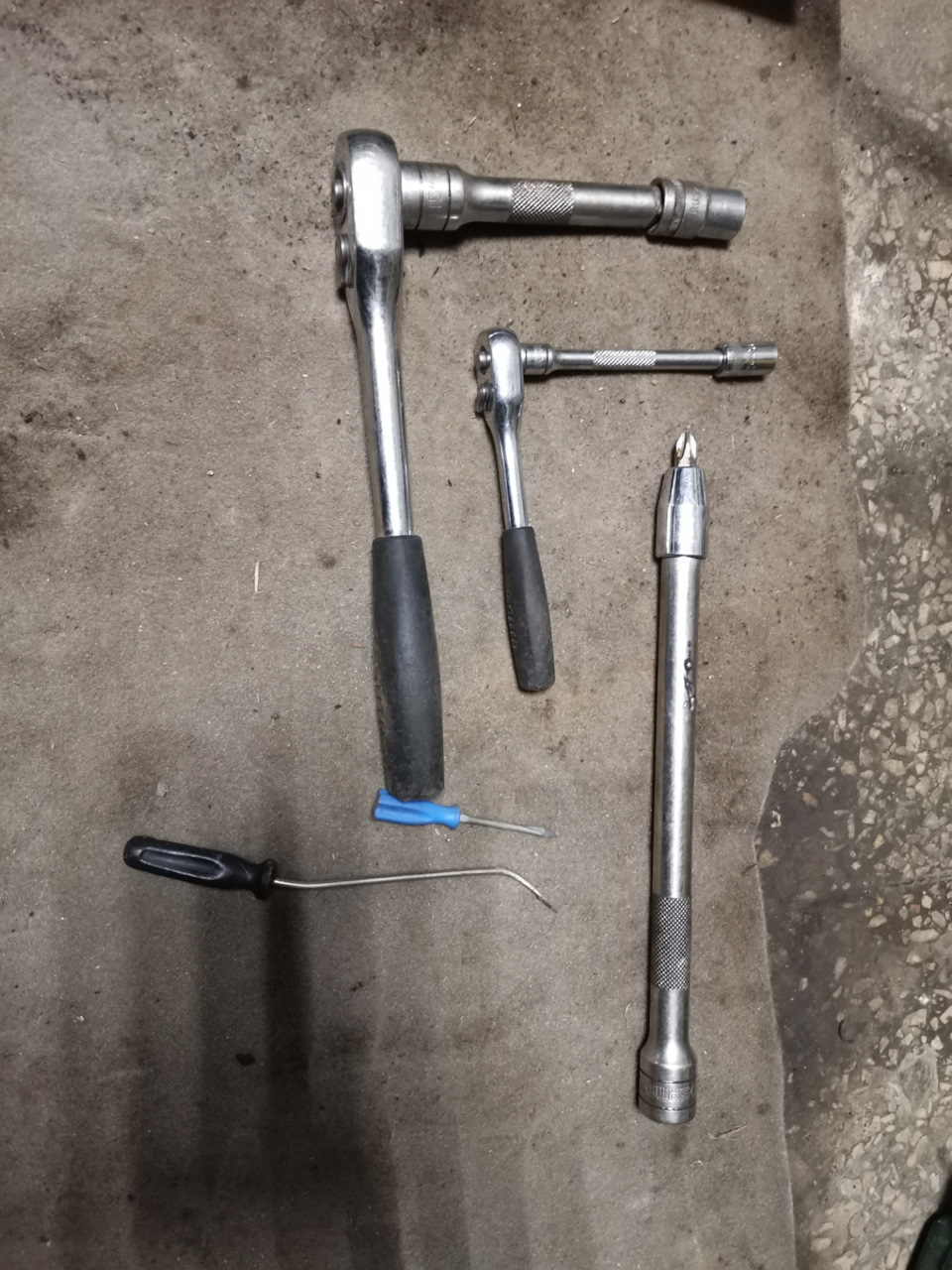 Первое. Замена антифриза AZE0 — Nissan Leaf (1G), 2013 года ...