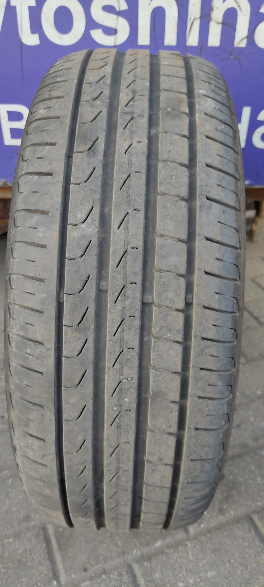 Pirelli p7 205 50 r17 89v