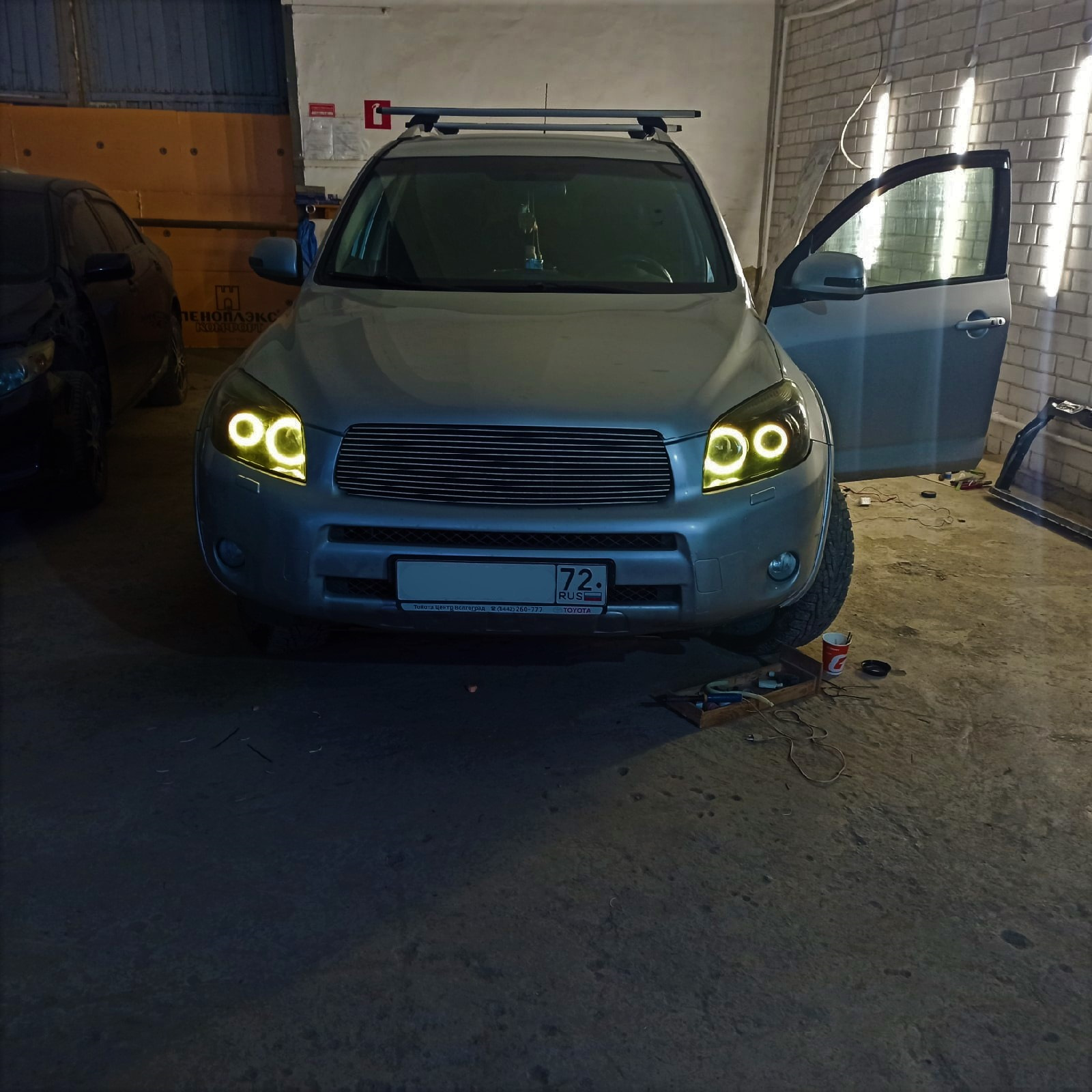 Ангельские глазки TAU tech в фары Toyota Rav4 3 поколения — TAU tech на ...