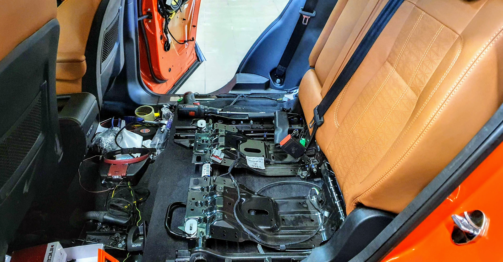 Набор для подкраски сколов. — Volkswagen Passat B7, 1,8 л, 2012 года ...