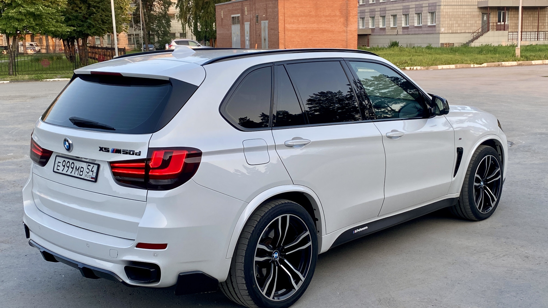 BMW x5 m50d