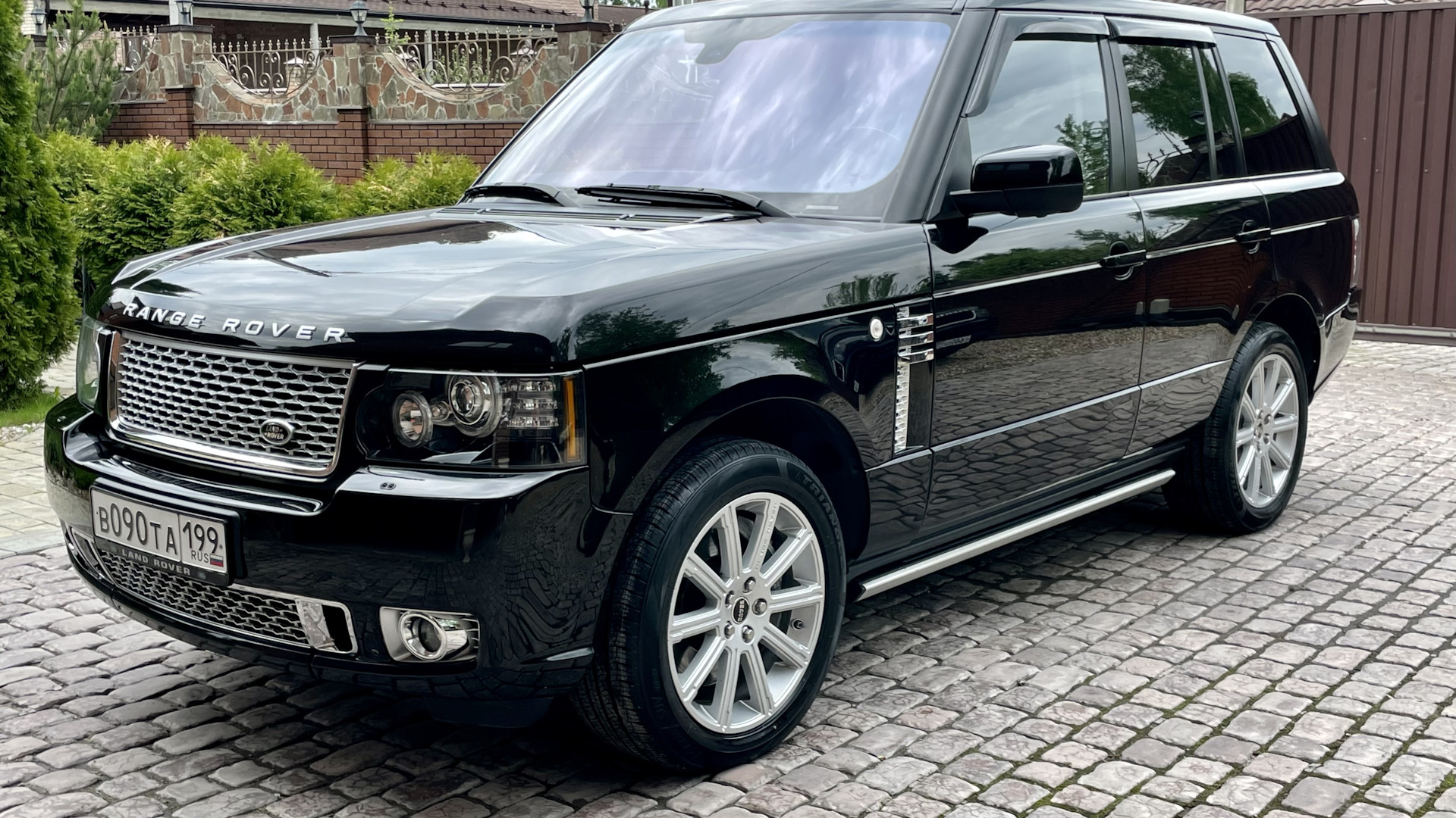 Фото Land Rover Range Rover Sport