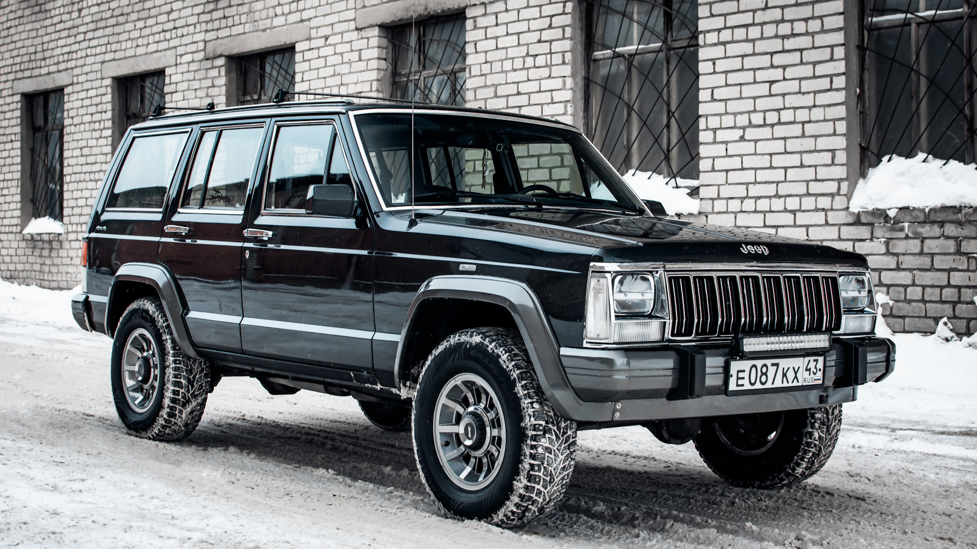 Джип чероки 1993г. Jeep Cherokee 1993. Jeep Cherokee XJ. Джип Чероки XJ 4л. Jeep Cherokee XJ 1994.