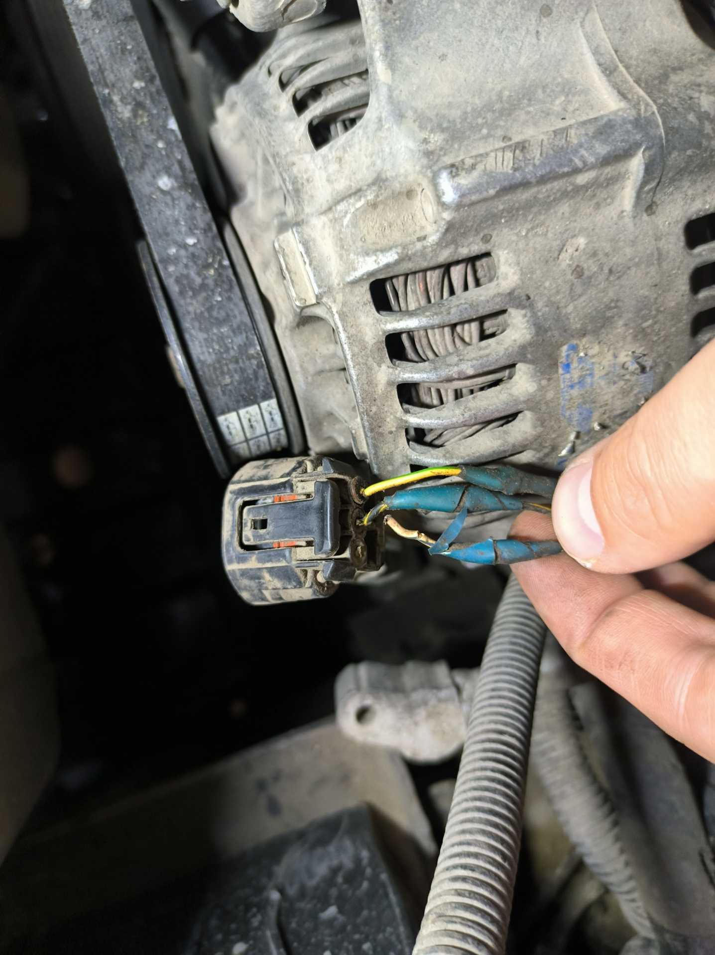 Штекер генератора — Toyota Mark II (90), 2 л, 1995 года | поломка | DRIVE2