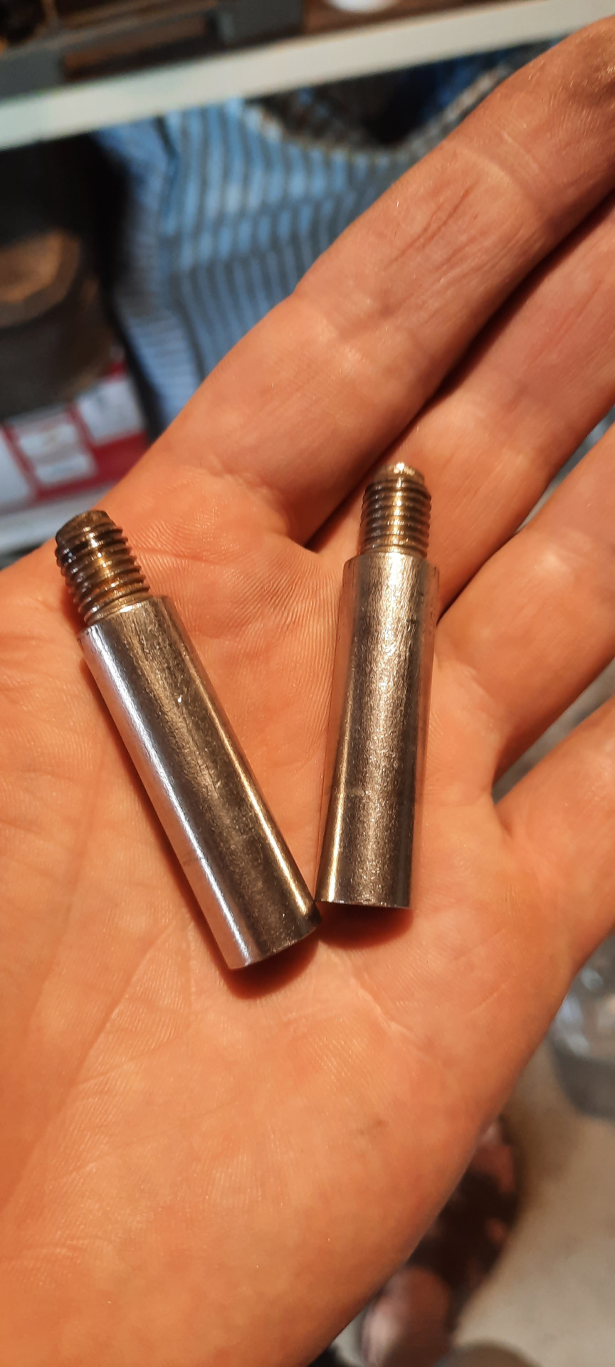 Замена передних тормозных дисков и передних тормозных колодок на Шкода ...