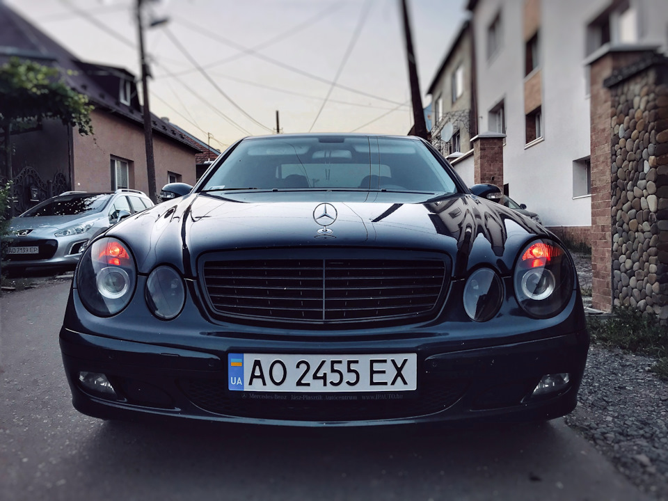 Чёрные маски фар и подсветка линз — Mercedes-Benz E-Class (W211), 2,2 л ...