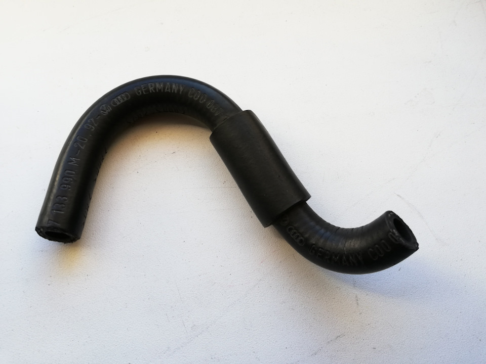 топливный патрубок. топливные патрубки изогнутые. рукав "semperit tof 319" 19 мм. топливный шланг для хайди 20. Setra патрубок топливный.