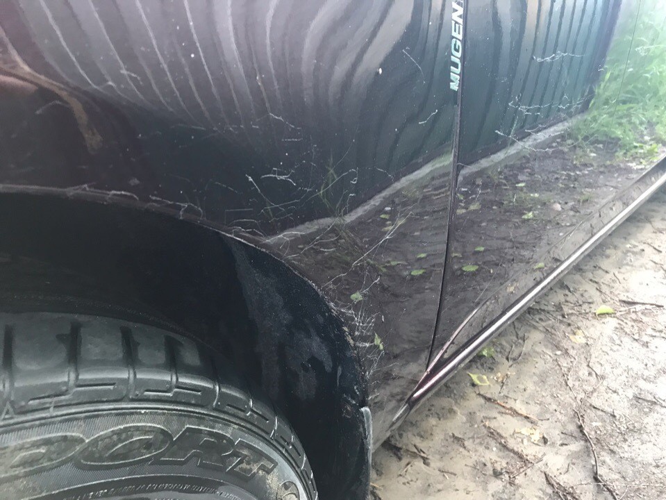 Удаление битума с кузова автомобиля на мойке. Смотреть фото Удаление битума с кузова автомобиля на мойке. Смотреть картинку Удаление битума с кузова автомобиля на мойке. Картинка про Удаление битума с кузова автомобиля на мойке. Фото Удаление битума с кузова автомобиля на мойке