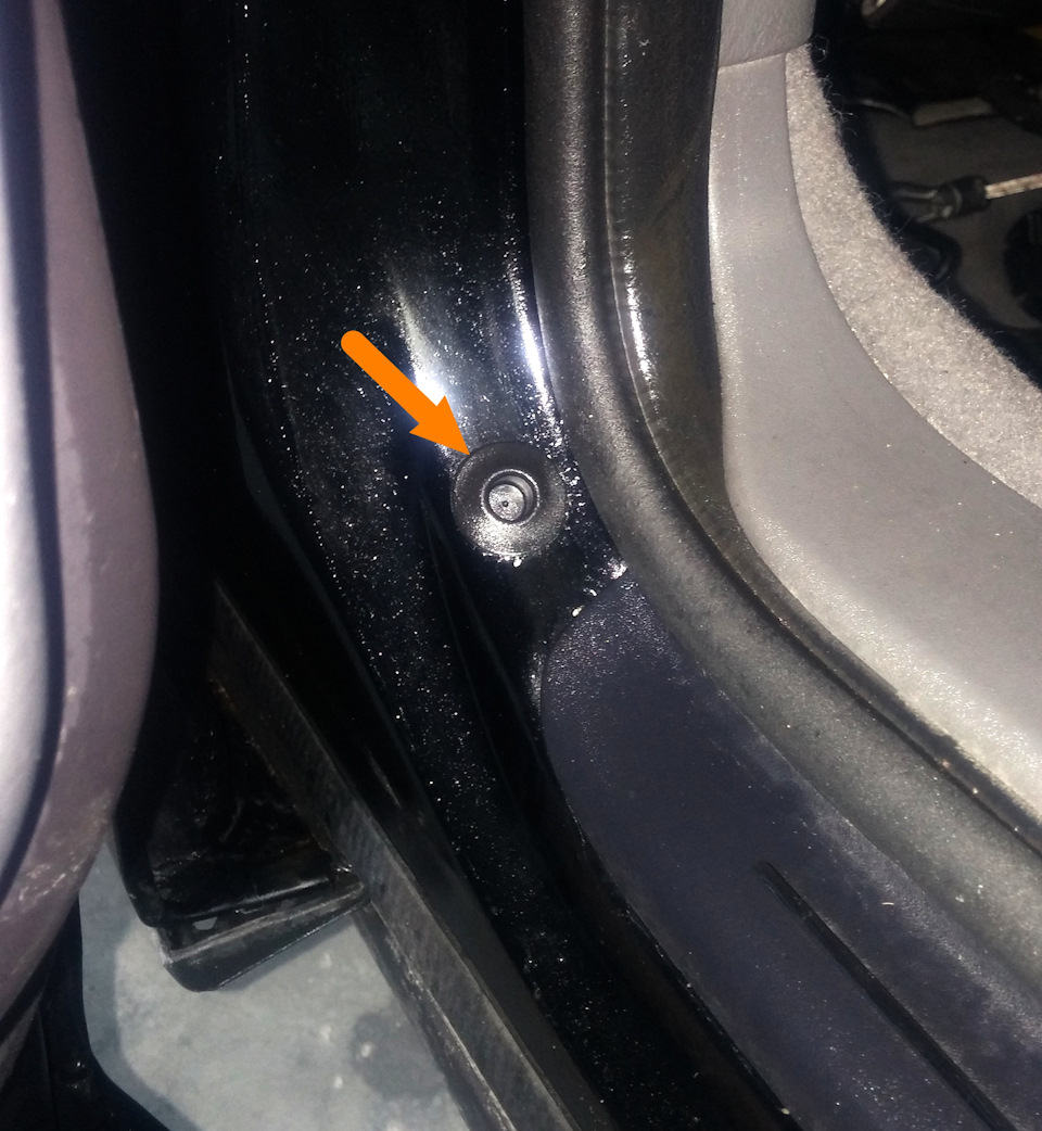 Арка водителя. — Saab 9-5 (1G)