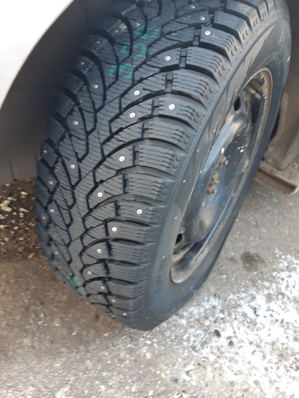 Формула айс. Formula Ice 205/60 r16 96t. Formula Ice 225/65r17. Pirelli Formula Ice 205/60 r16. Зимняя резина 205 60 16 Pirelli Formula Ice.