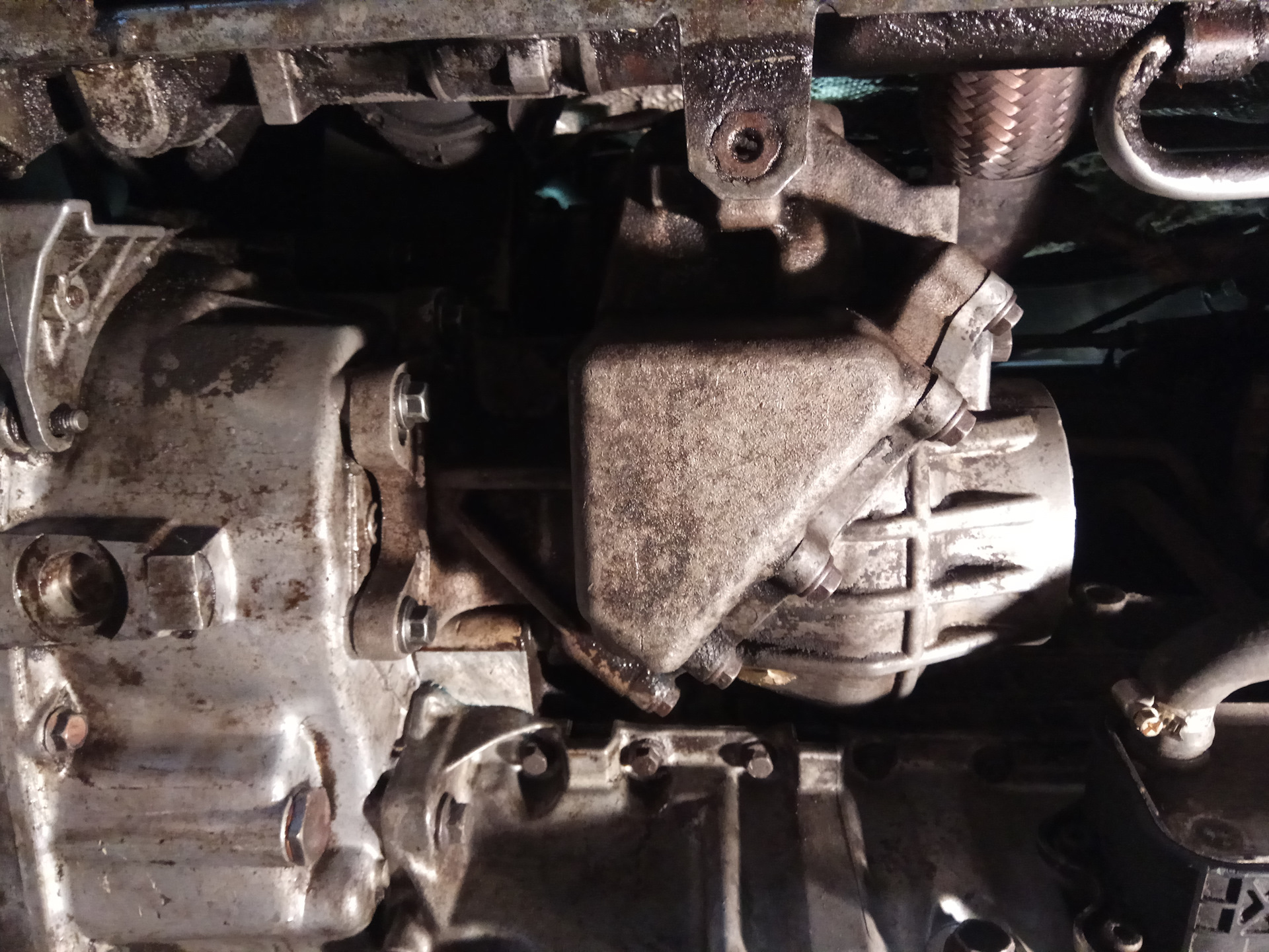 Замена втулки угловой передачи Вольво ХС90 В5254 - Автоцентр ПИК на DRIVE2