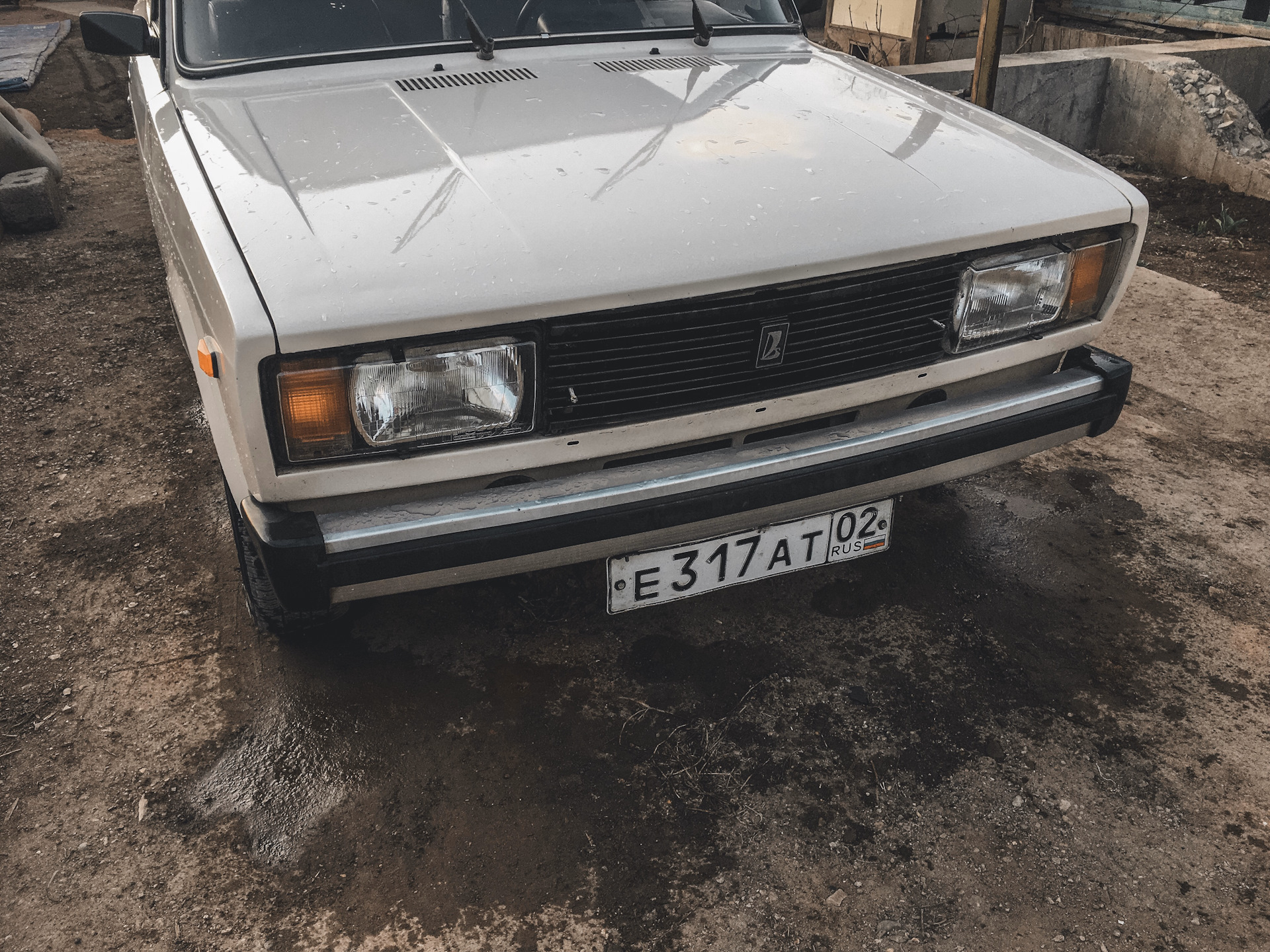 Полировка переднего бампера ВАЗ 2105 и перенос номера под бампер — Lada ...