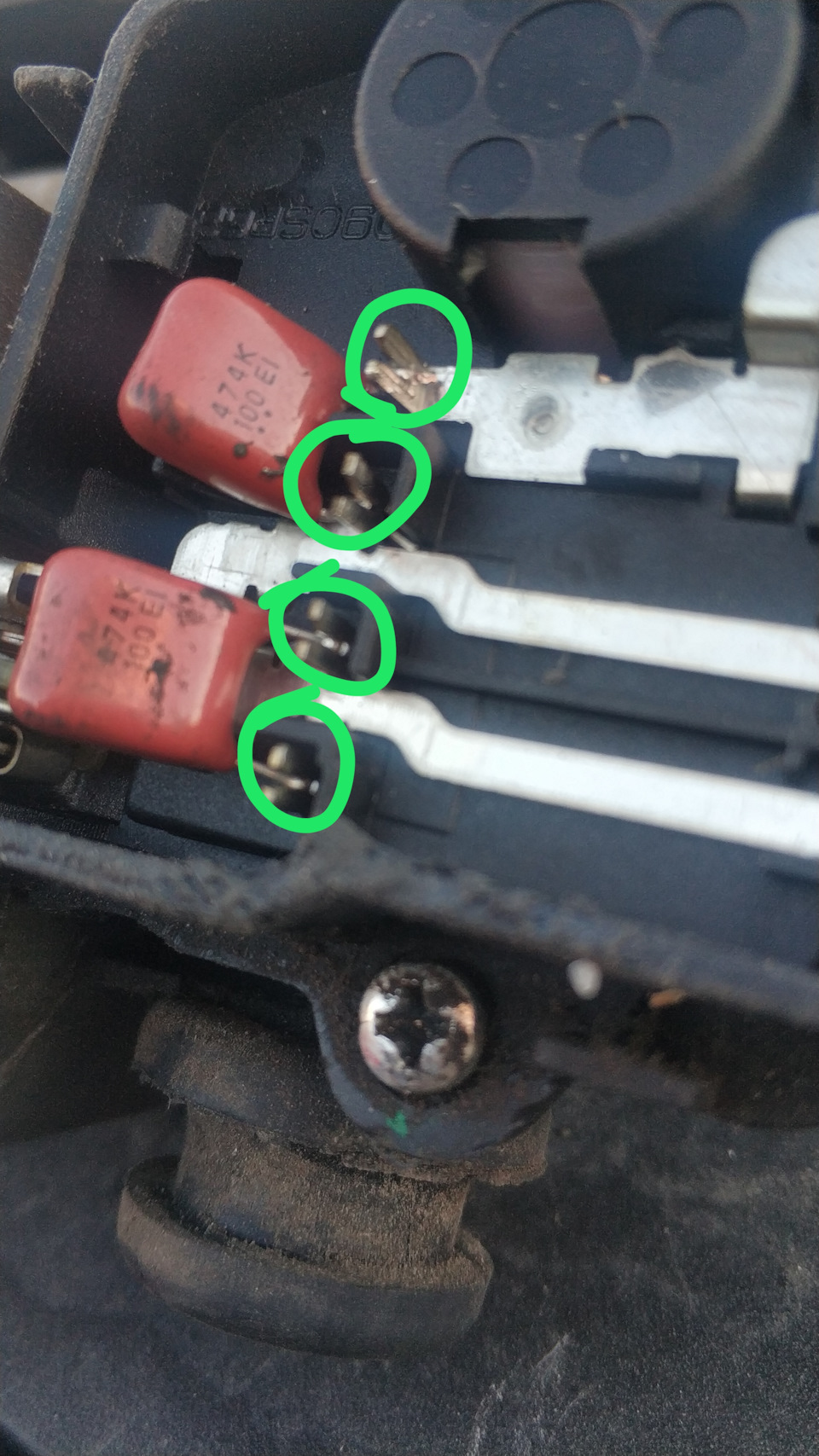 Зависают дворники РЕШЕНО! — Toyota Avensis II, 2 л, 2004 года | поломка ...