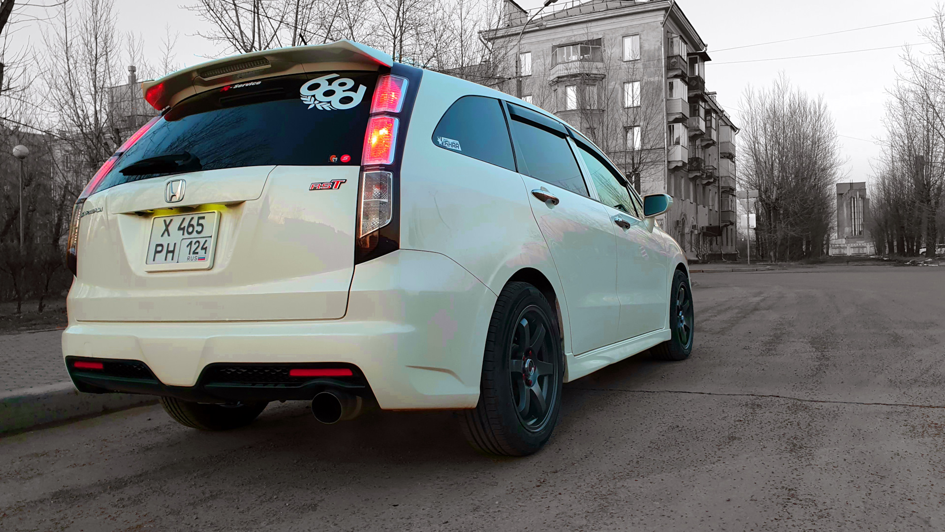 Honda Stream RST. Хонда стрим 2010 РСТ. Хонда стрим 2010 года фото. Stream RST.