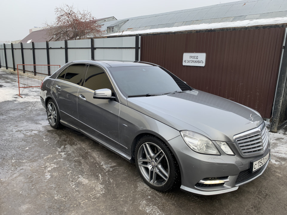 Тонировка в круг — Mercedes-Benz E-Class (W212), 1,8 л, 2012 года ...