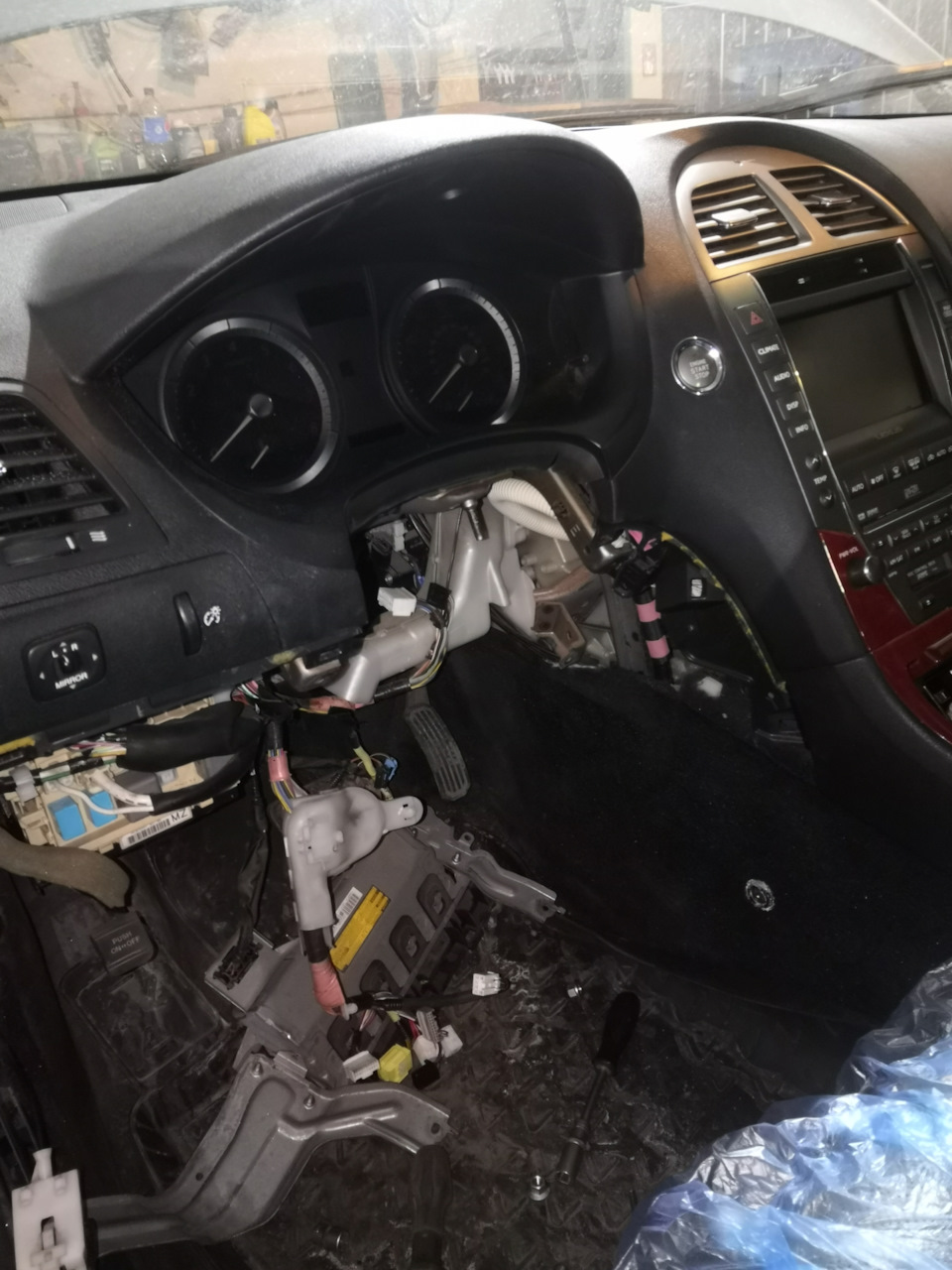 Кто лечил стук в рулевой колонке? — Lexus ES (XV40), 3,5 л, 2007 года ...