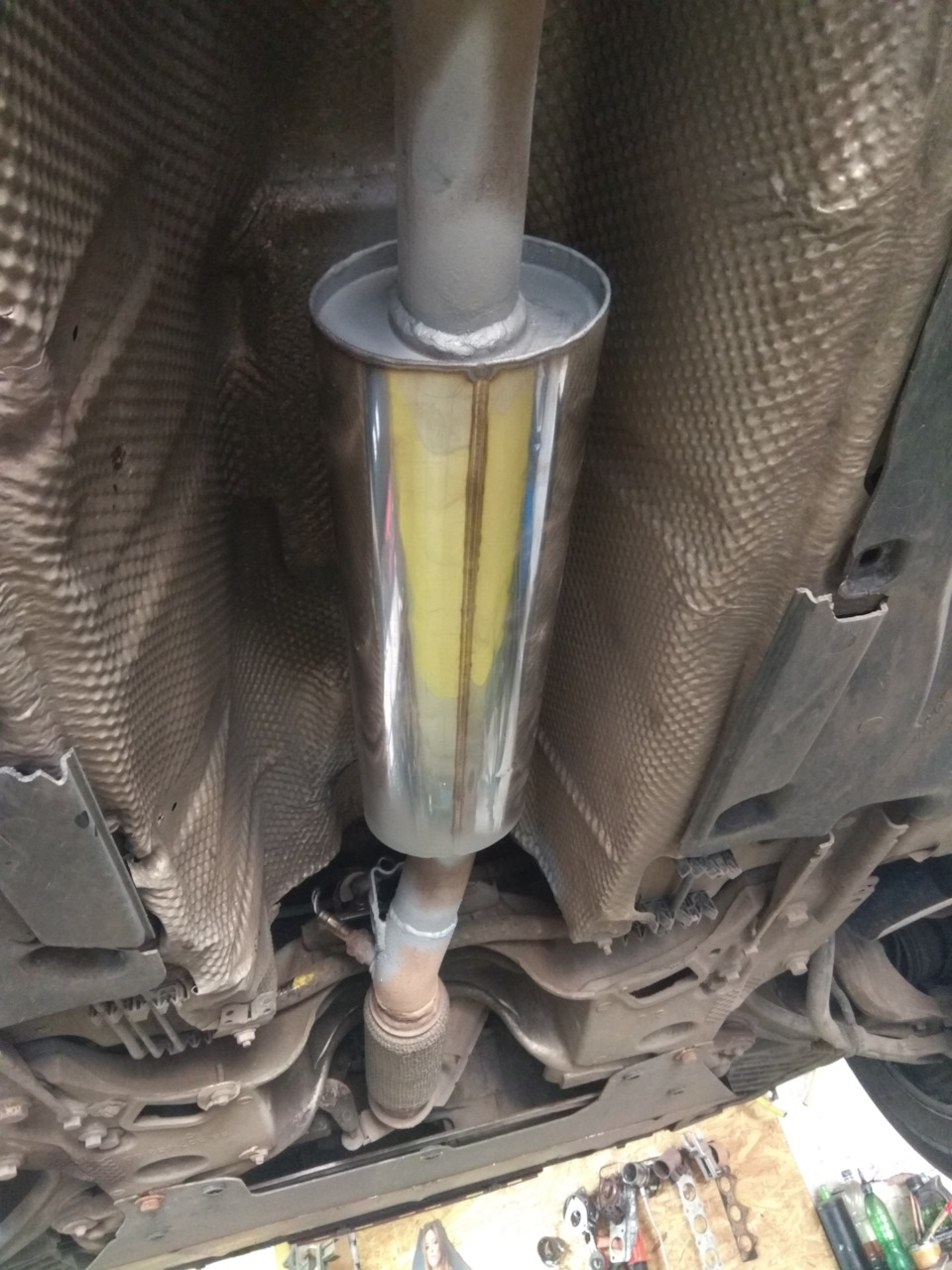 Установка нижнего пламегасителя вместо катализатора — Peugeot 407, 1,8 ...