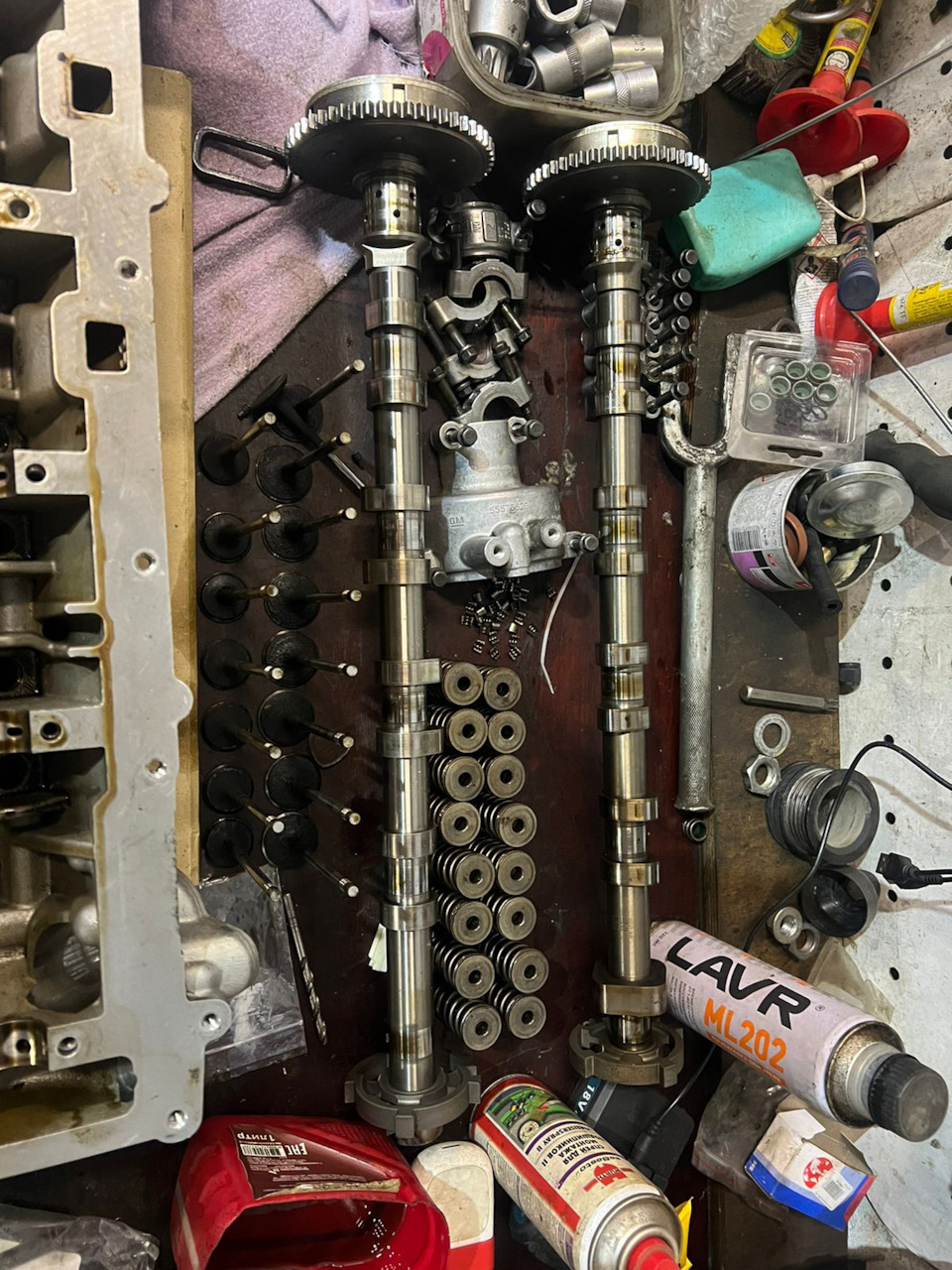 10 — Opel Insignia (1G). Запчасти на фото: ML202