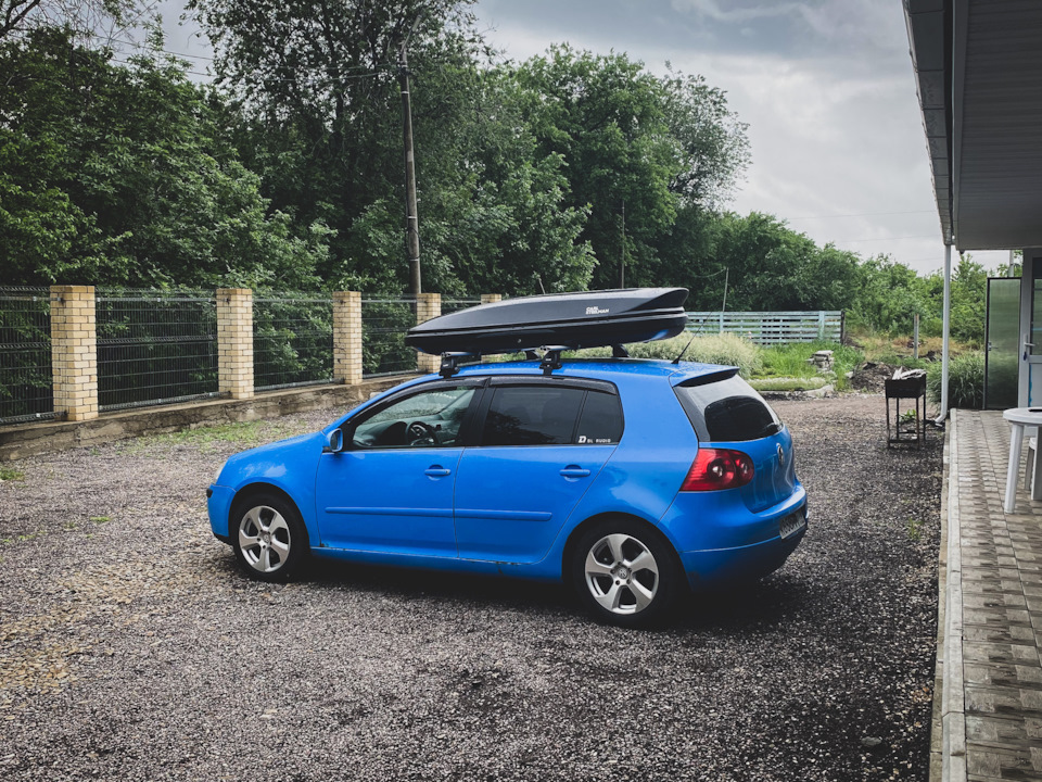 Автобокс Carl Steelman sport 450 и рейлинги luxe — Volkswagen Golf Mk5 ...