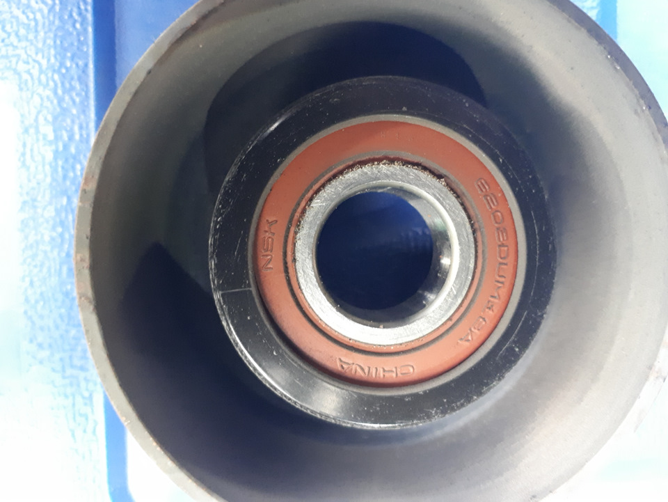Натяжной ролик ремня гены — Toyota Camry (XV50), 2 л, 2015 года ...