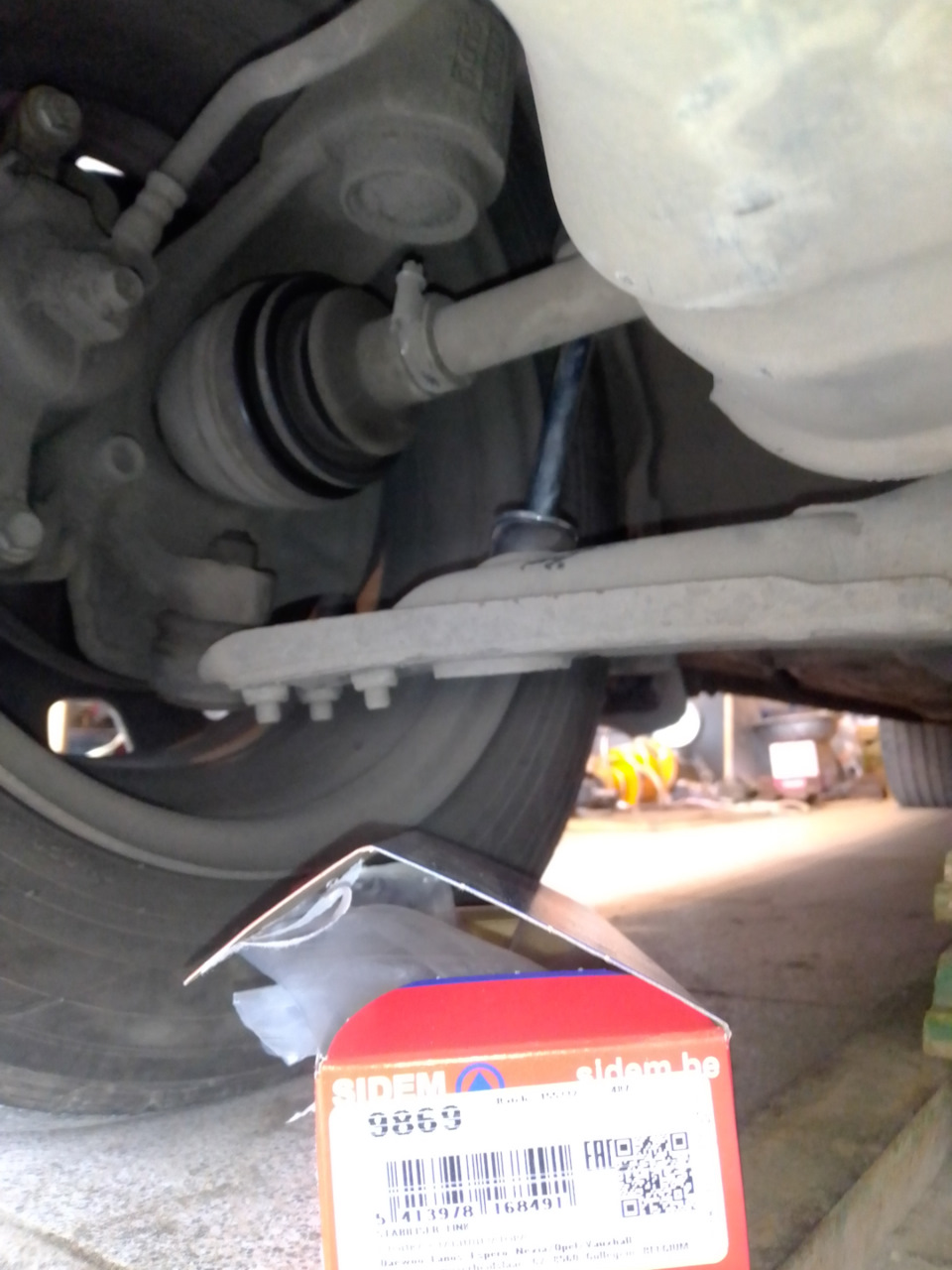 Новые стойки стабилизатора — Chevrolet Lanos, 1,5 л, 2006 года ...