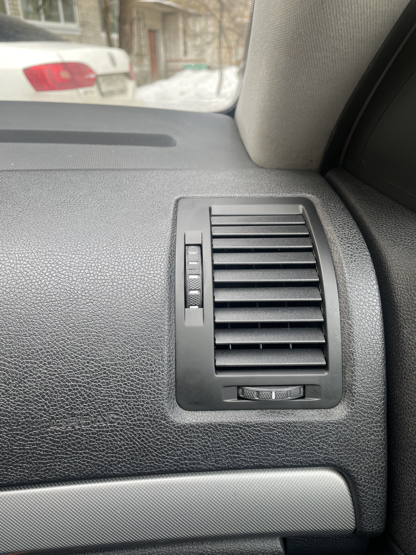 Дефлектор воздуховода и ремкомплект — Skoda Octavia A5 Mk2, 1,8 л, 2012 ...