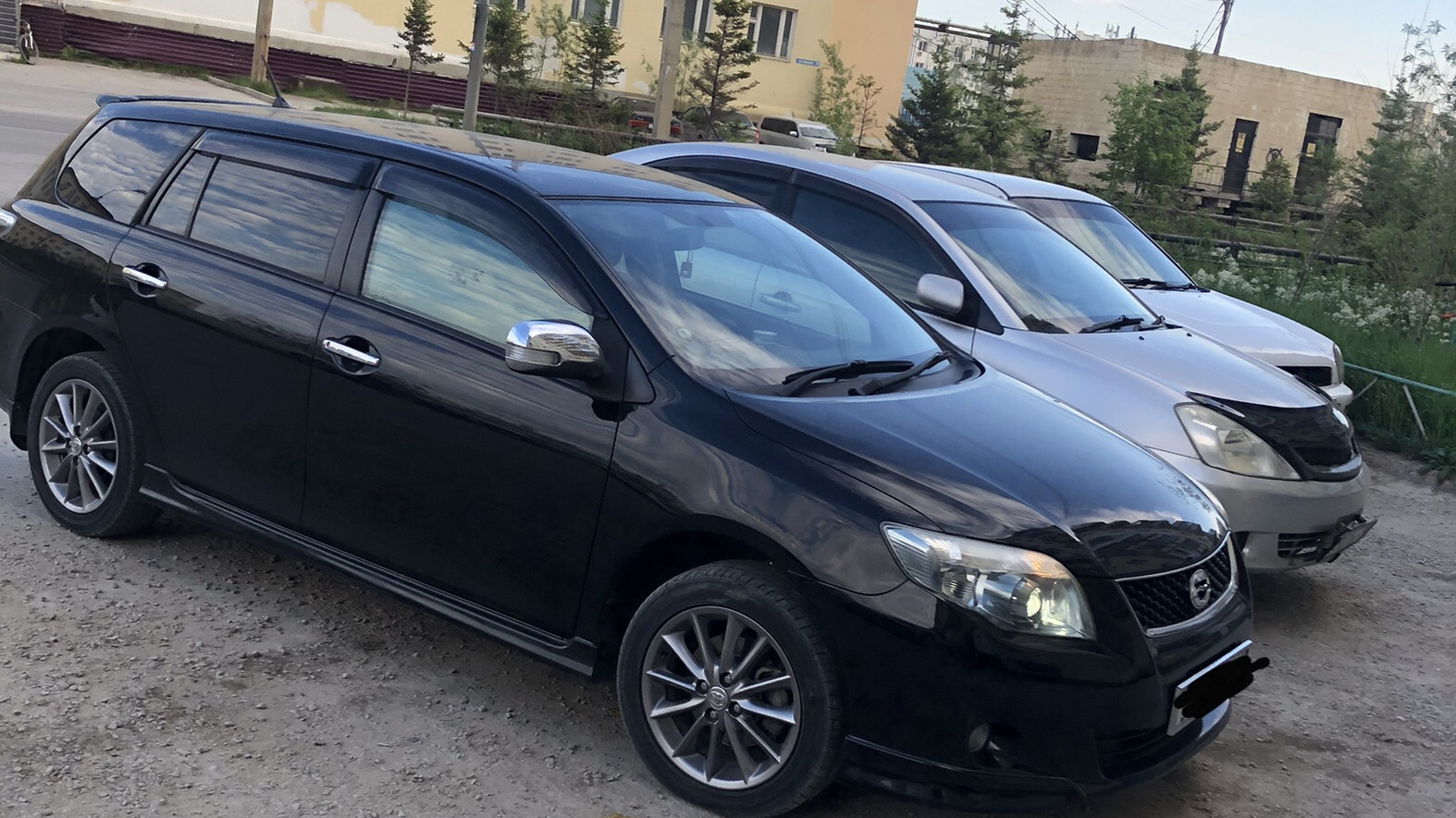 Corolla Fielder e165 2016 черный